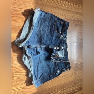 Levi’s shorts